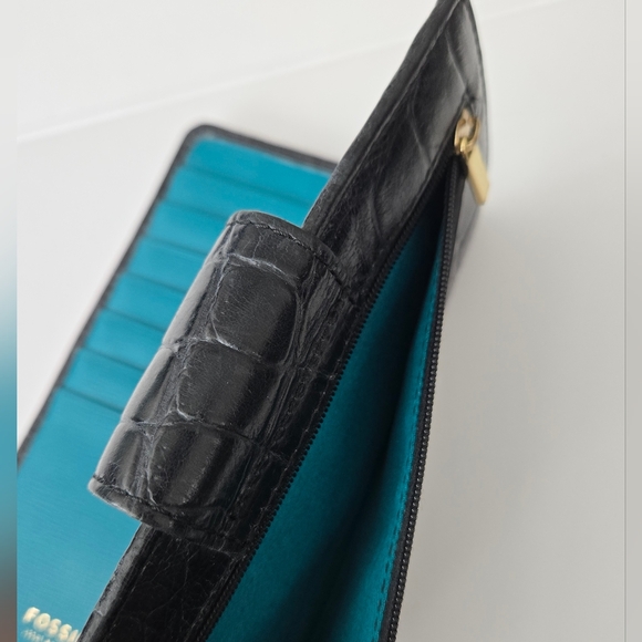Fossil Issue 1954 Line Cow Hide Leather Crocodile Embossed Black Bifold Wallet - Picture 4 of 11